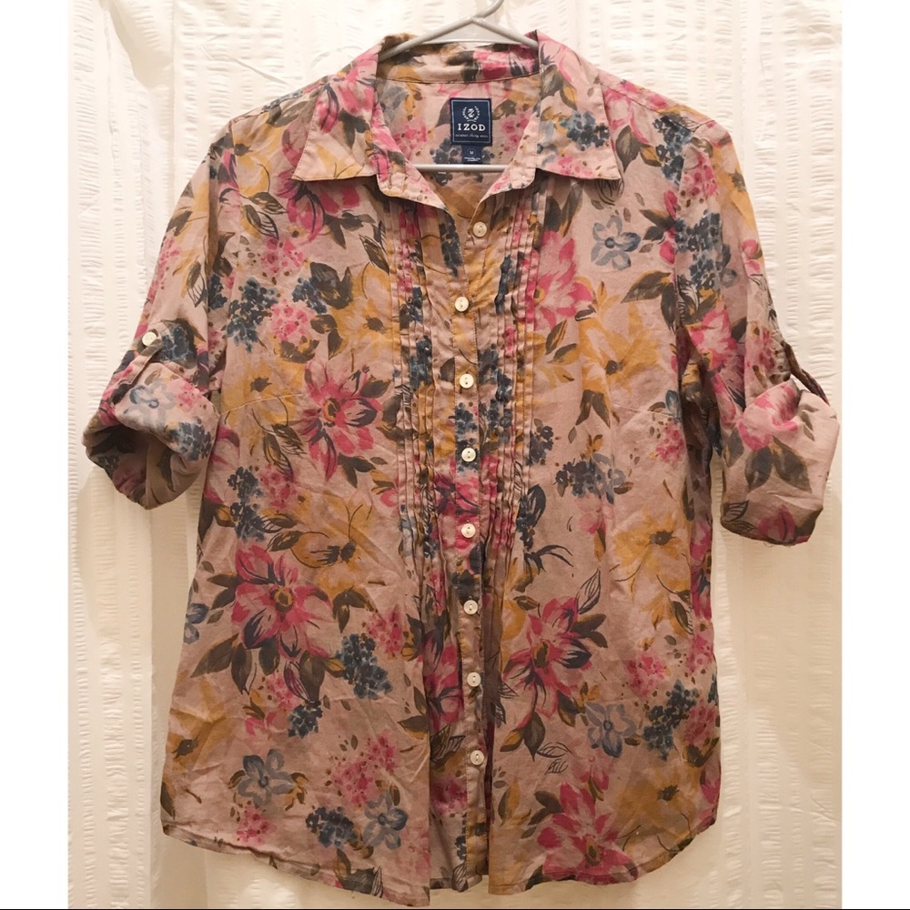 ✨Like New - Izod Women’s Floral Woven Top✨